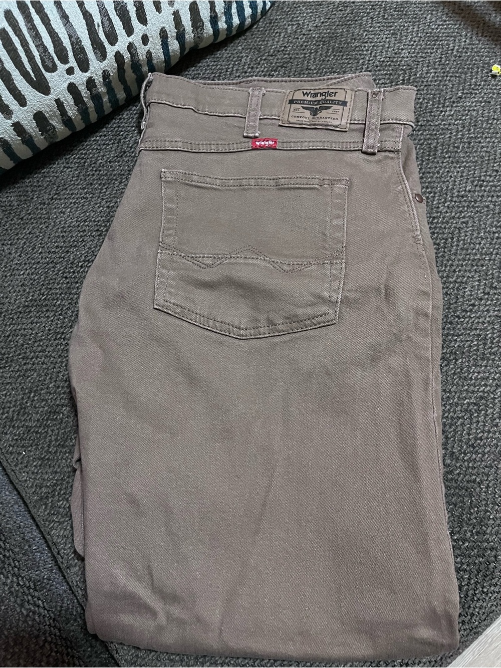 Wrangler Men's Straight Jeans in Light Brown